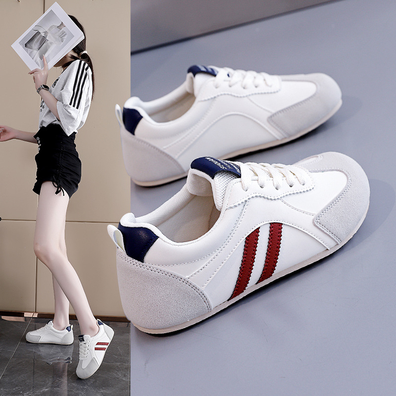 2025年秋季秋冬新款女款休闲运动复古板鞋百搭平底德训小白鞋