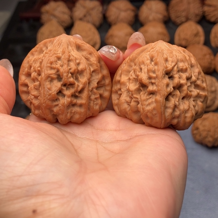 文玩核桃把件平谷大凹底43