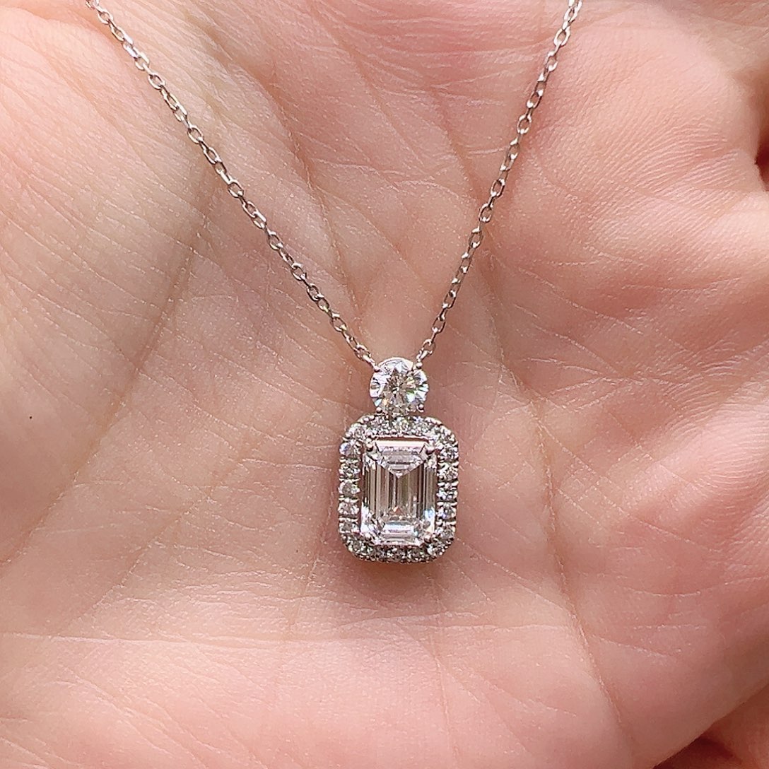 18K金镶嵌项链实验室培育钻石1.103克拉K白祖母切香水瓶项链45cm