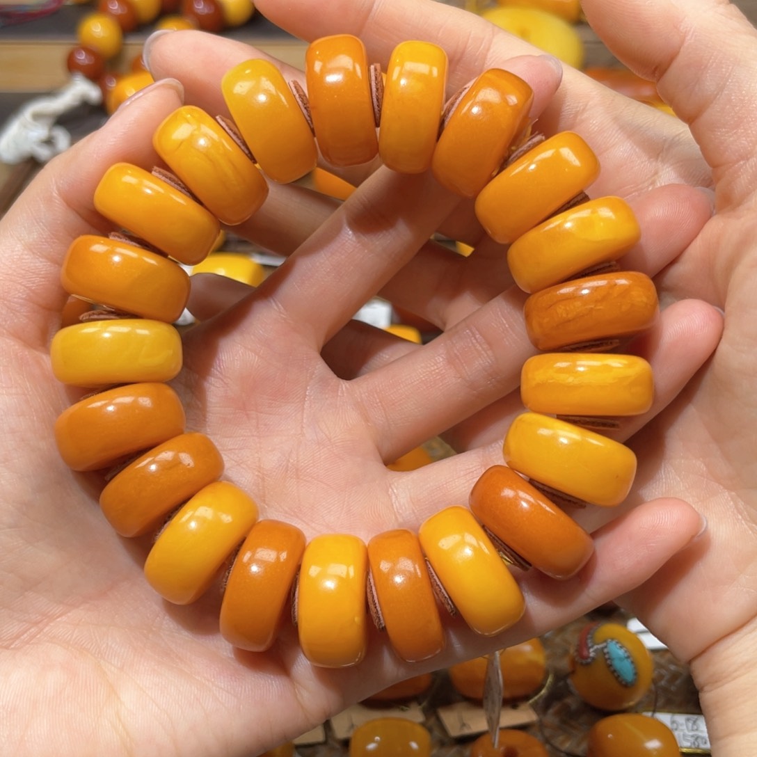 【闪购商品】琥珀裸石未镶嵌手串