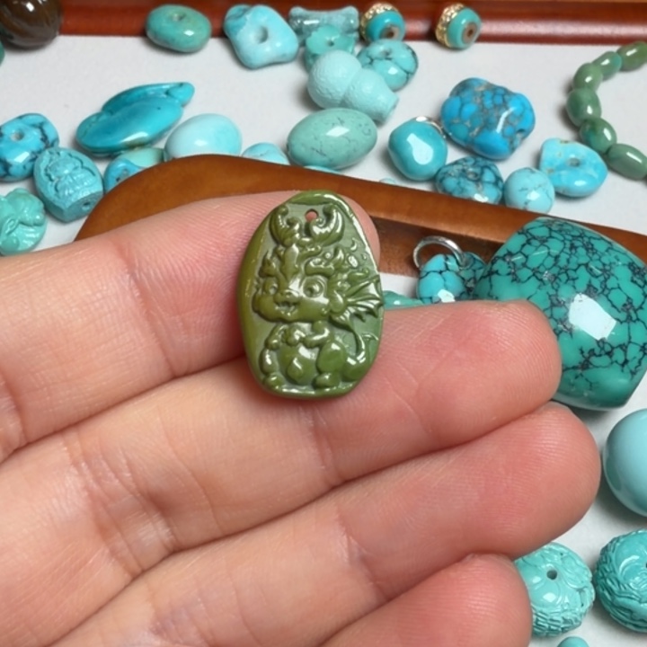绿松石未镶嵌珠宝半成品