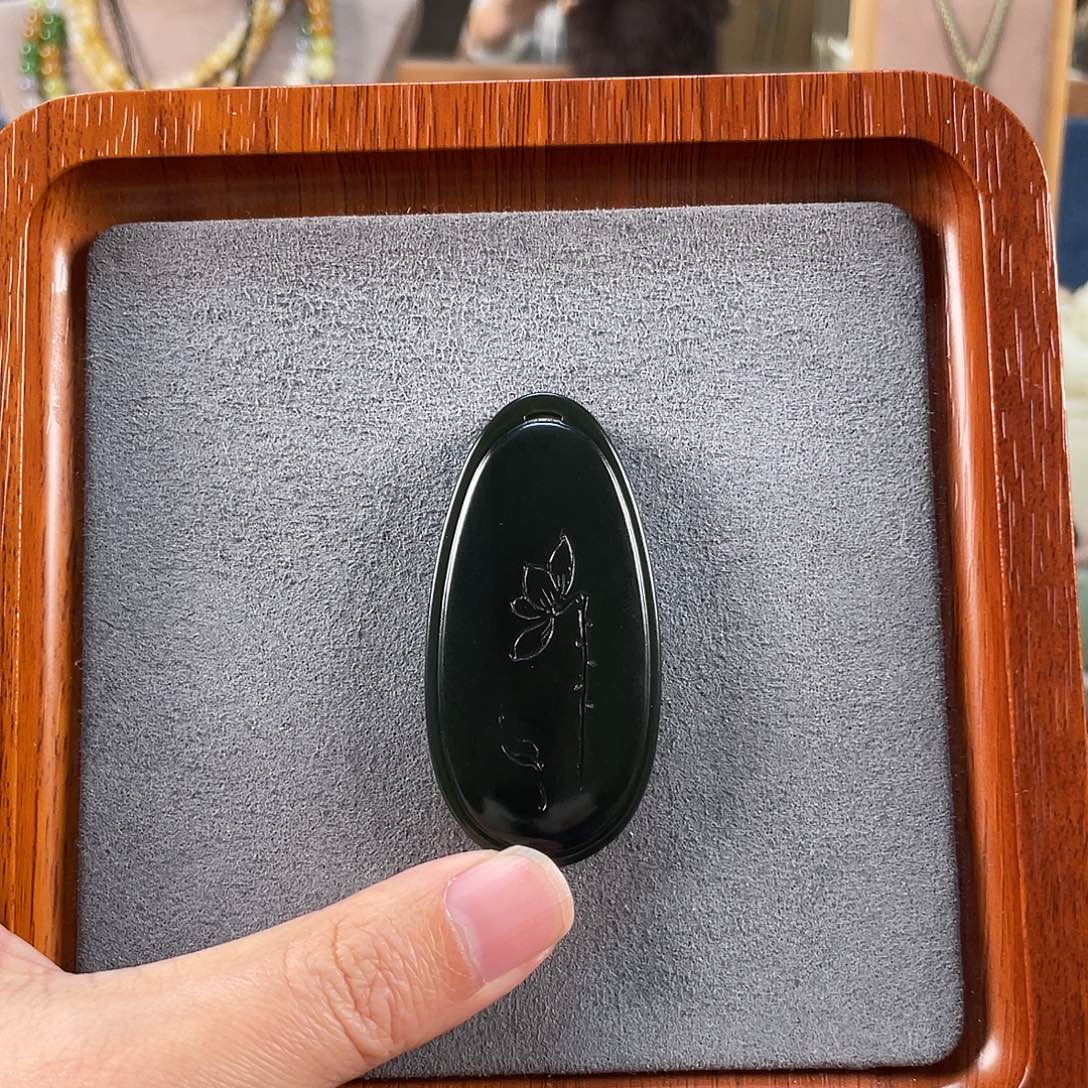 和田玉未镶嵌吊坠(不含链)