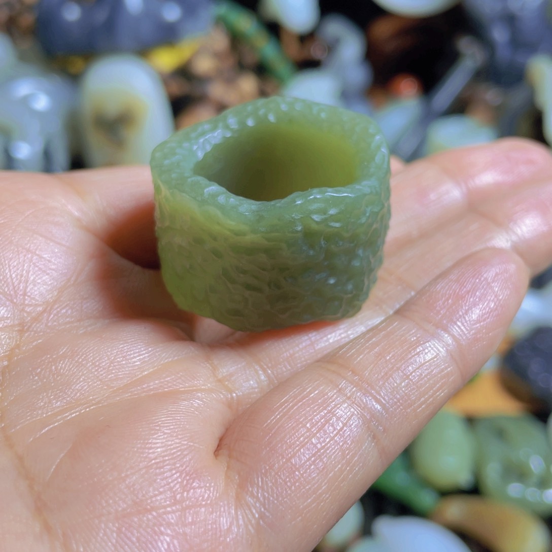和田玉戒指未镶嵌做***人