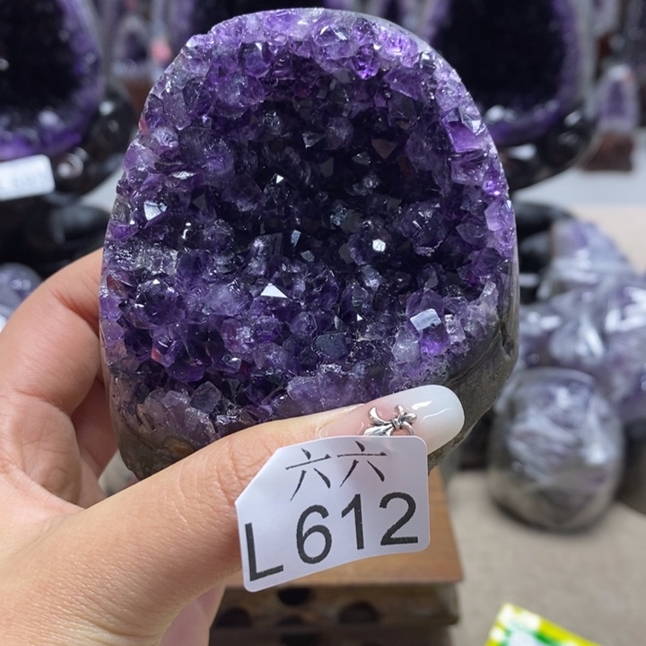 大型摆件（非配饰）未镶嵌水晶摆件