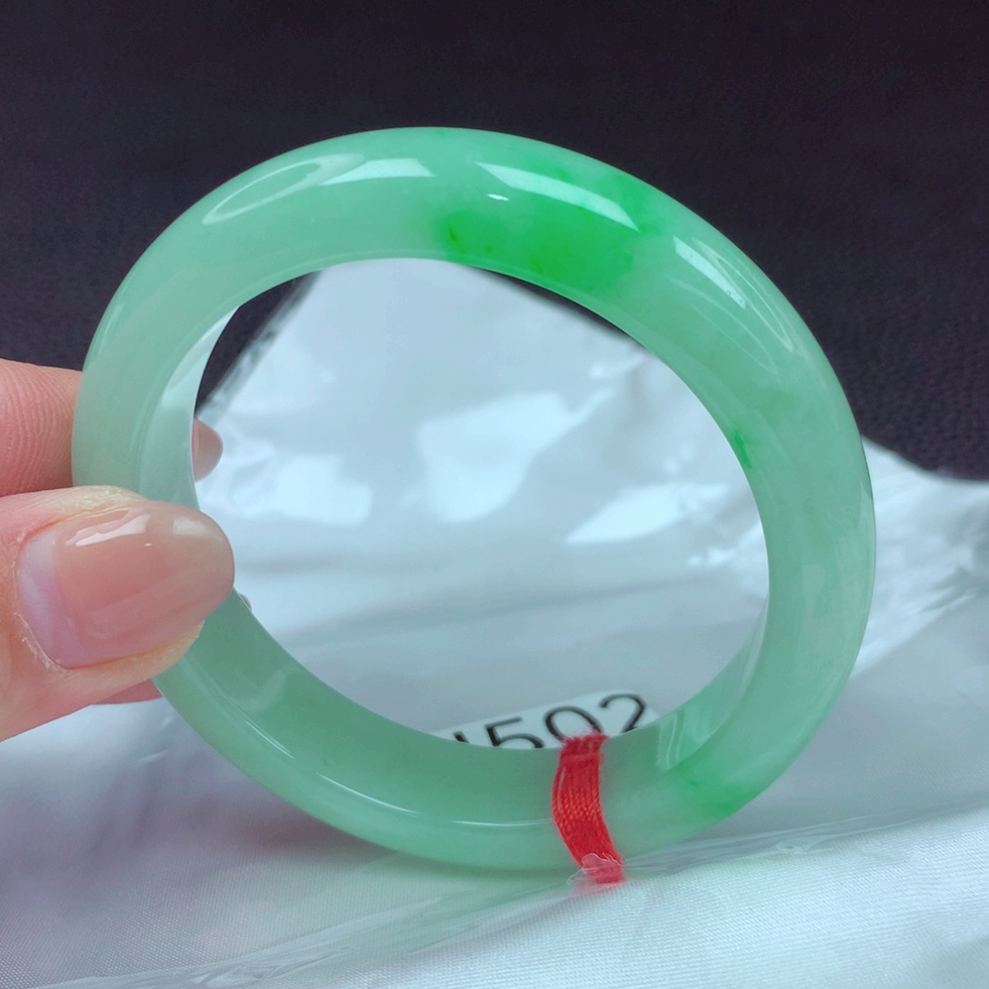 翡翠手镯未镶嵌手镯88