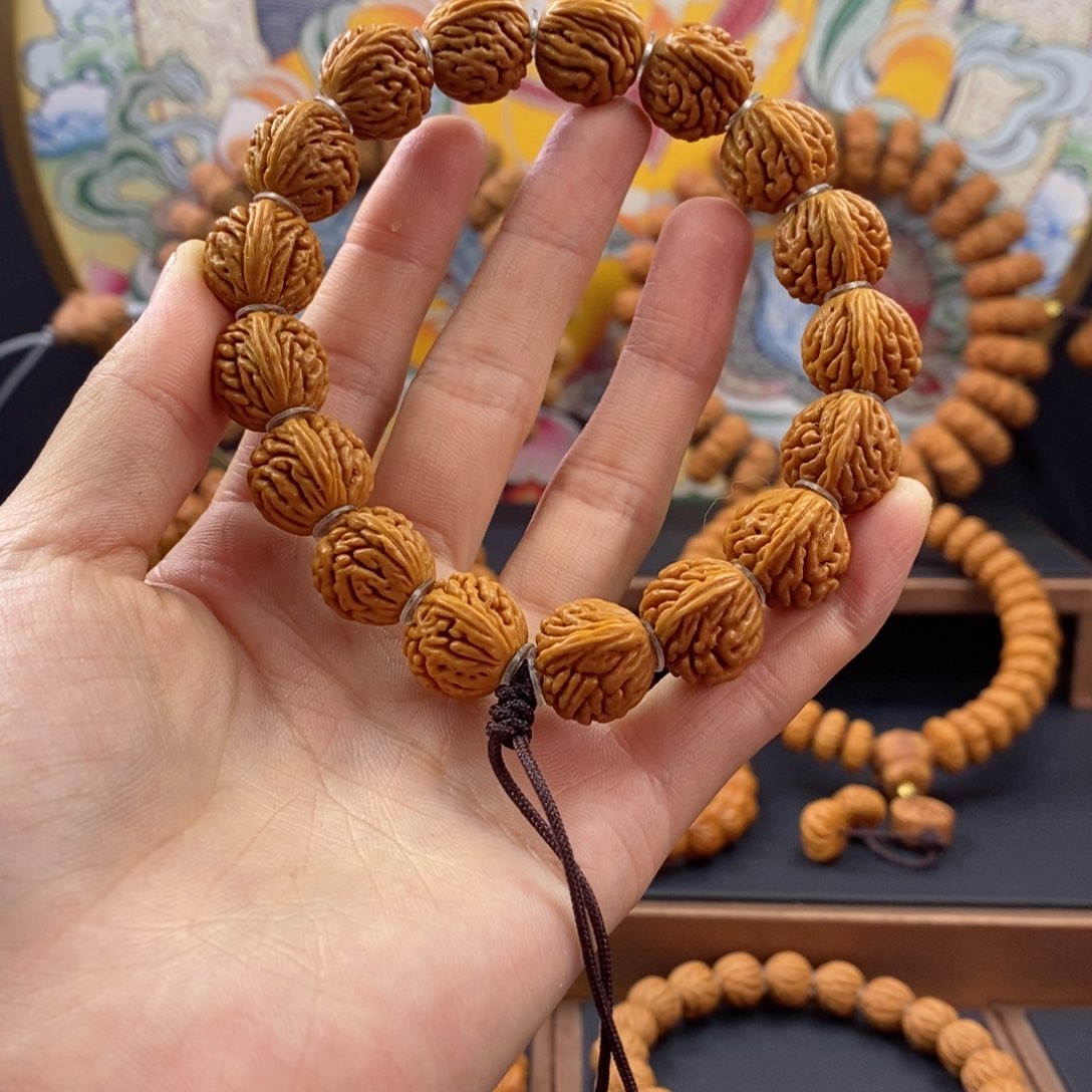 桃核手串龙纹桃核圆刺