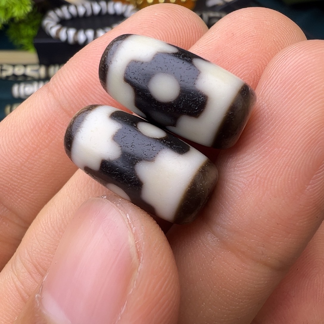 玛瑙/玉髓合金颈饰