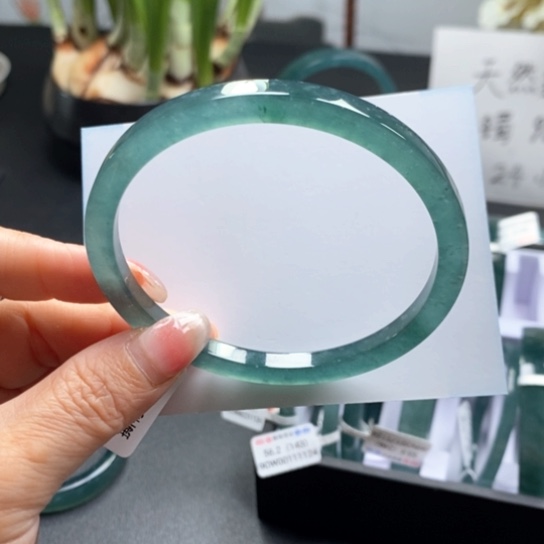 翡翠手镯未镶嵌65尺寸