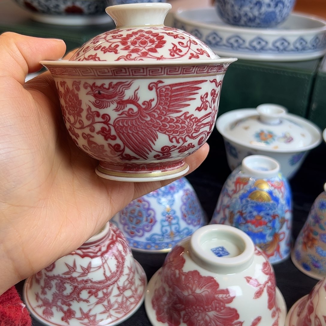 H正绎堂釉里红双凤盖碗