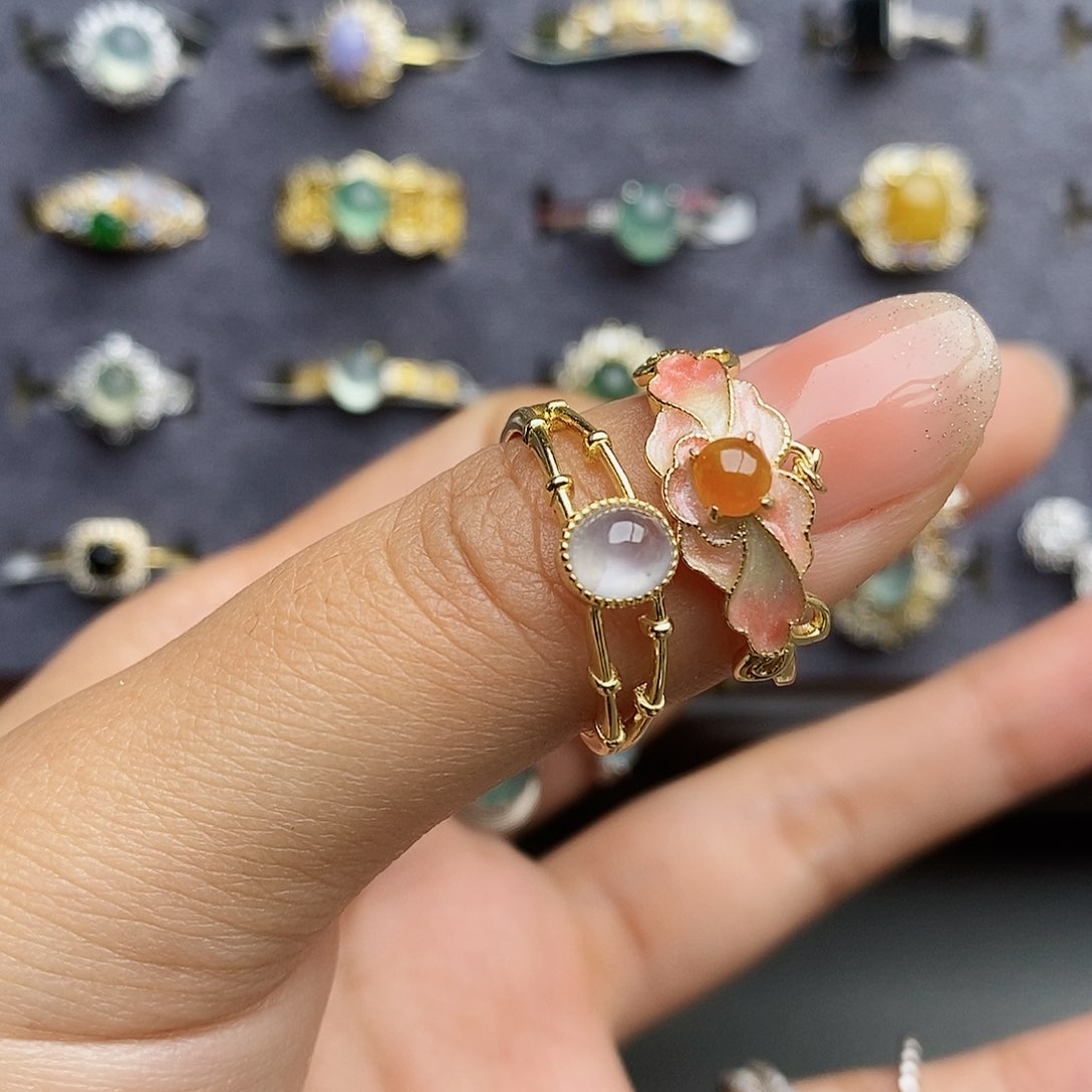 银S925镶嵌戒指翡翠传****?11111