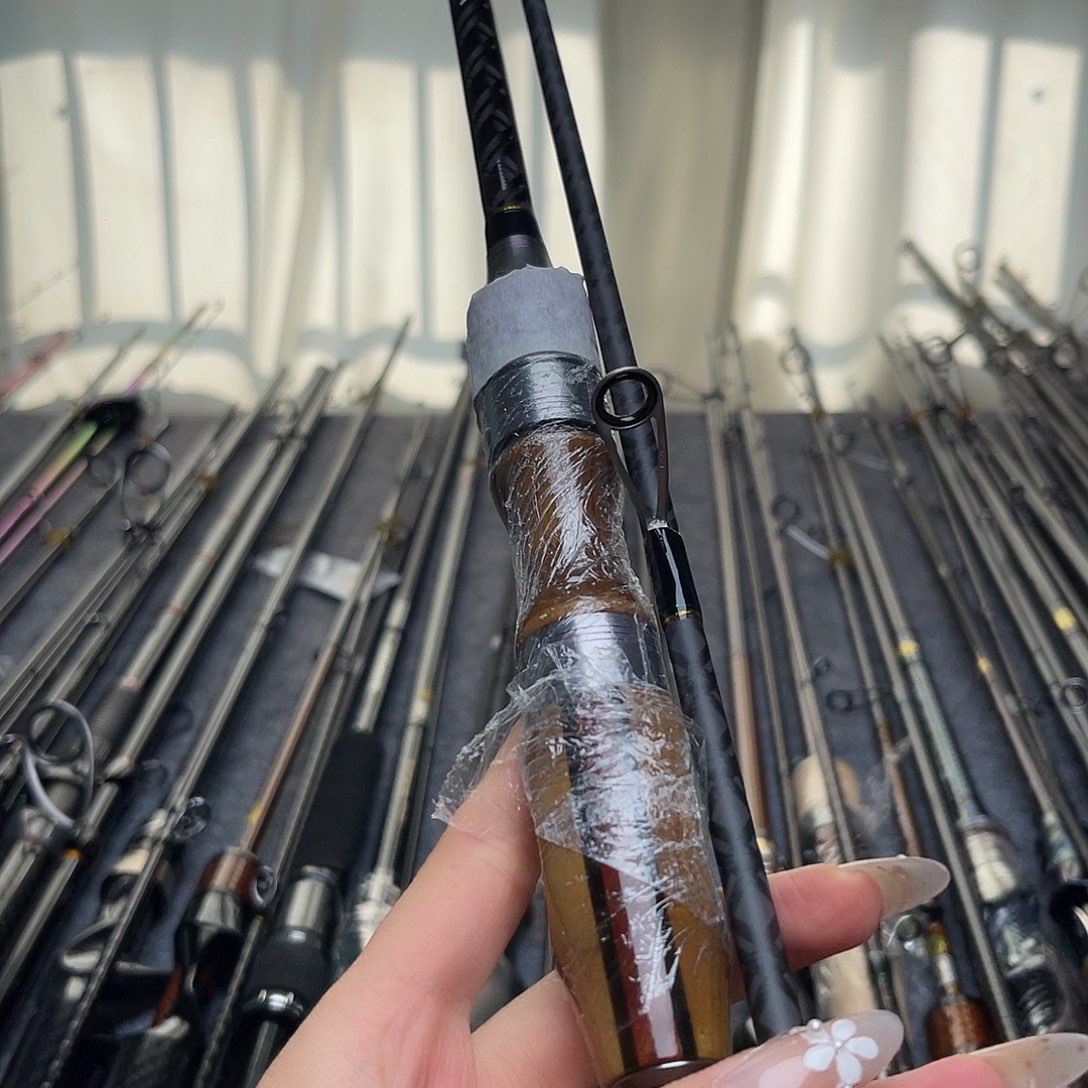 现***在3.8m碳素2.58m路亚竿