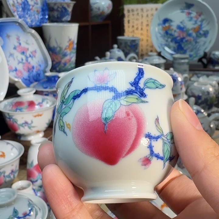 1***0青花斗彩单桃小客杯
