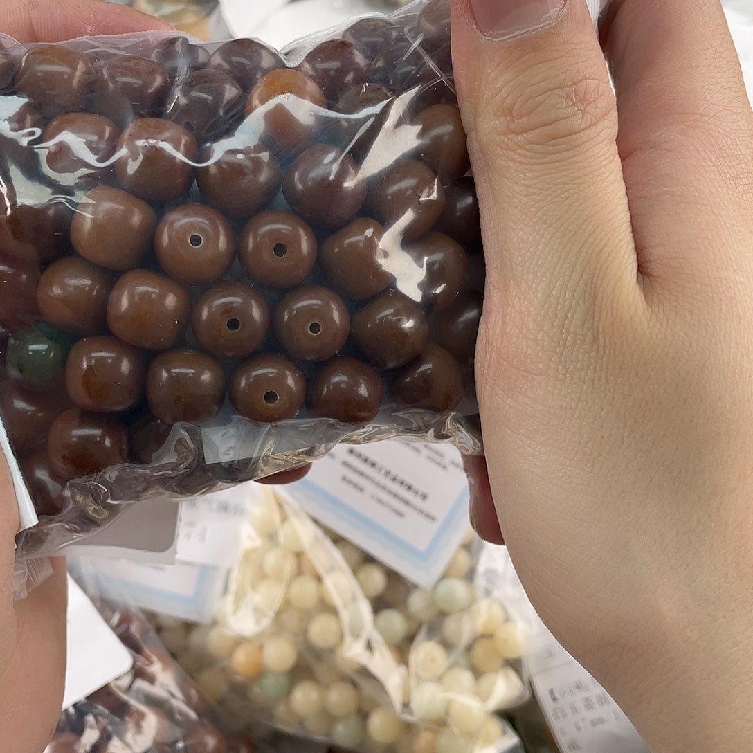 白玉菩提吊坠z12mm 80颗 瑕不售后