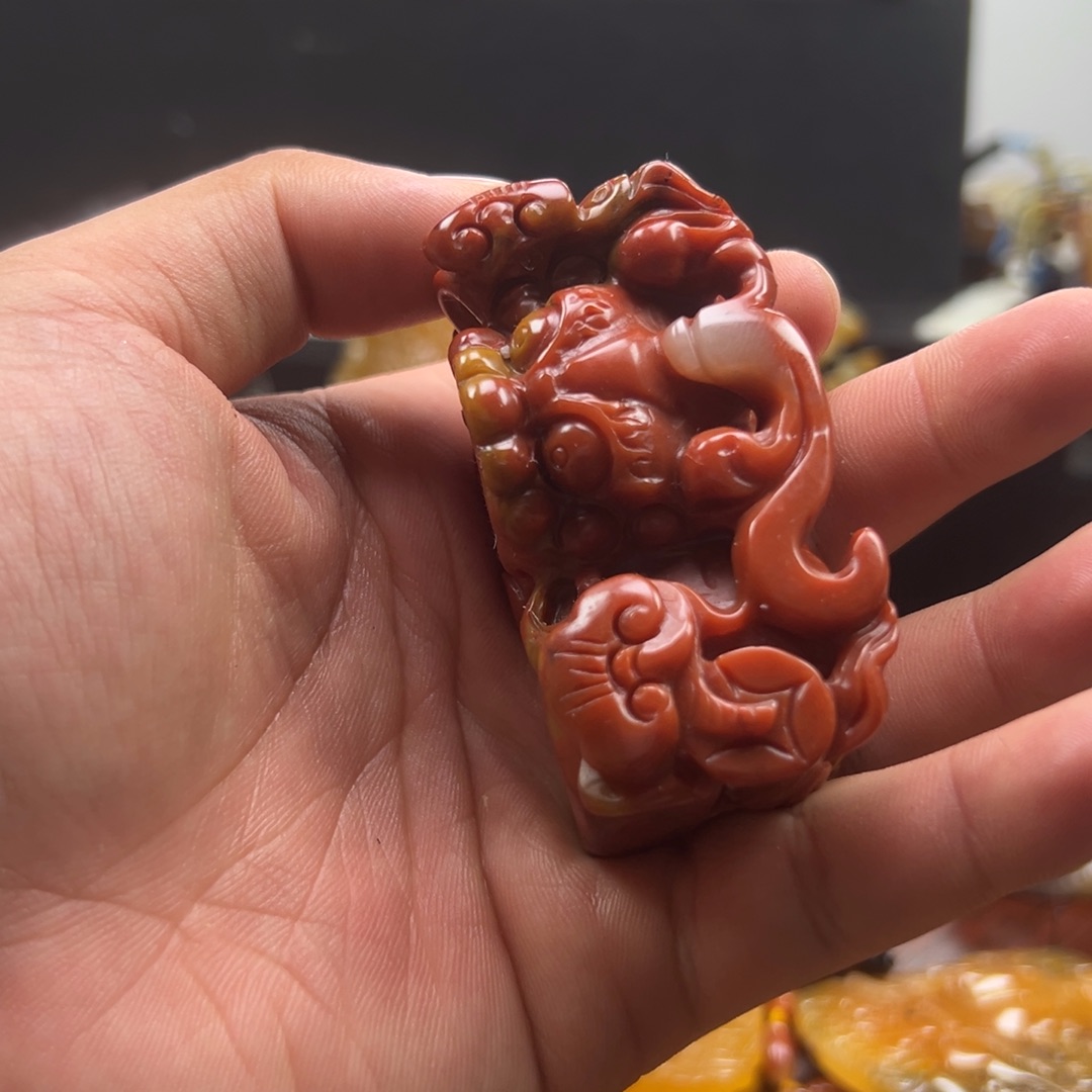 石英质玉（黄龙玉）未镶嵌多选发其一