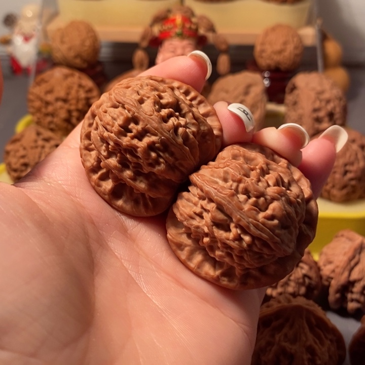 流***n把件文玩核桃41白狮子