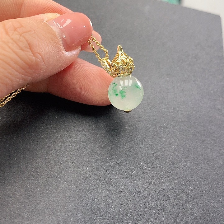 石英质玉颈饰未镶嵌