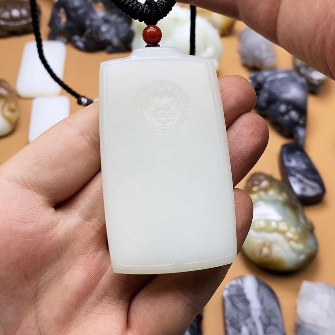 和田玉挂件未镶嵌