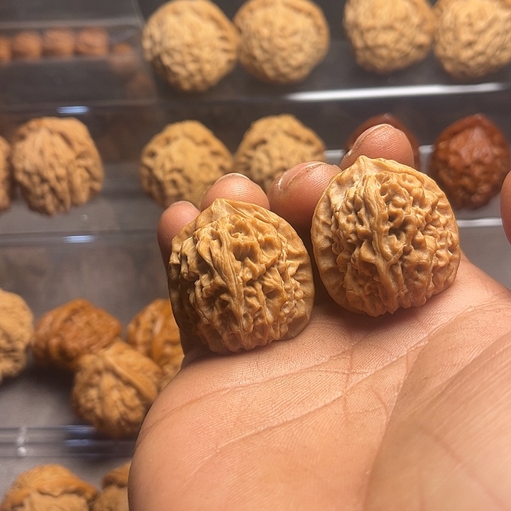 文玩核桃吊坠33荔枝纹