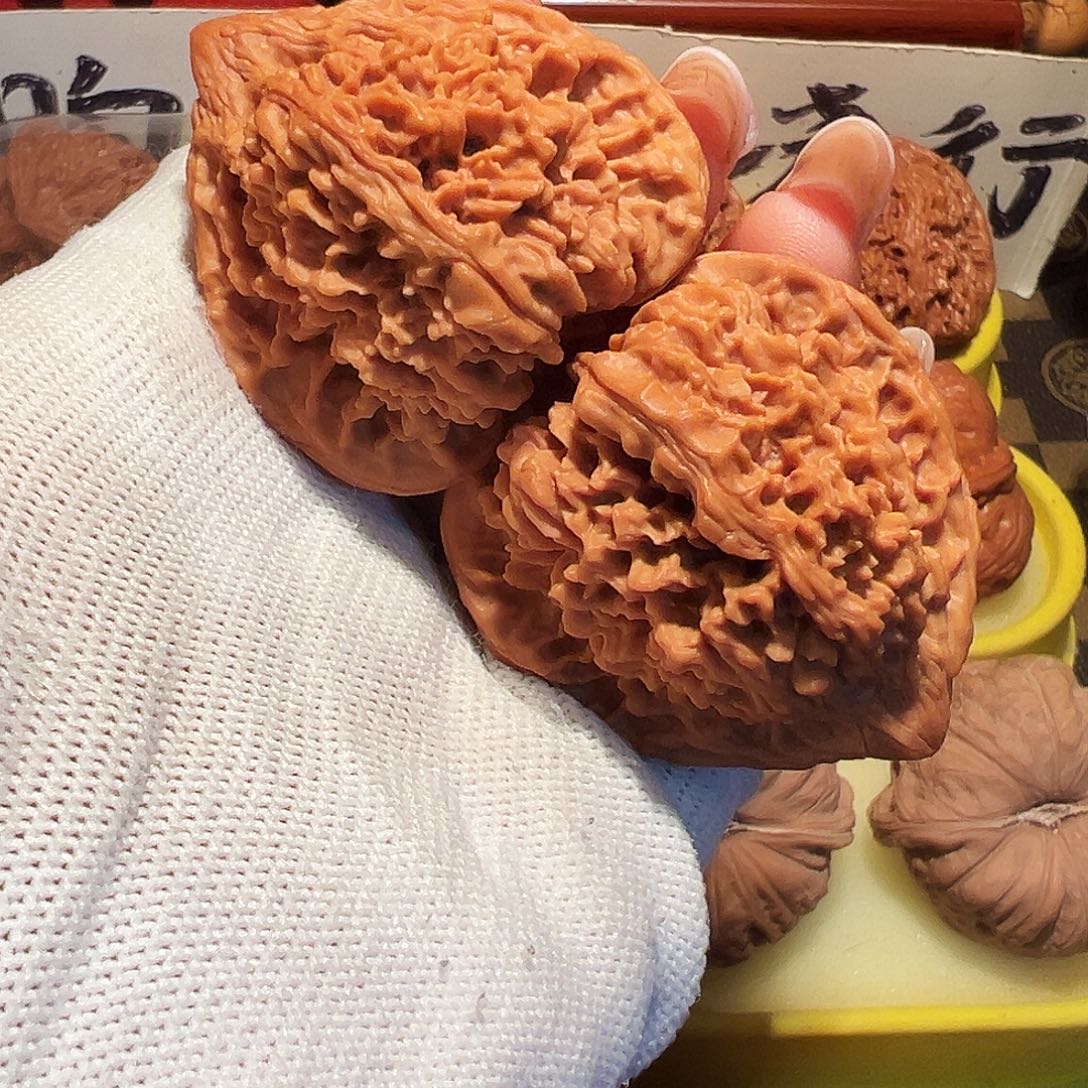 天***好文玩核桃吊坠44全品三角满天星