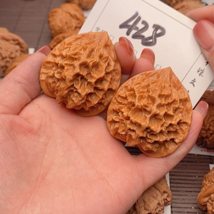 文玩核桃吊坠44.8帝王428