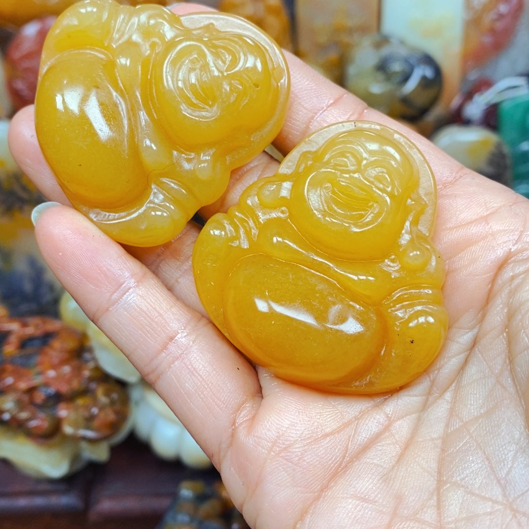 石英质玉（黄龙玉）颈饰未镶嵌