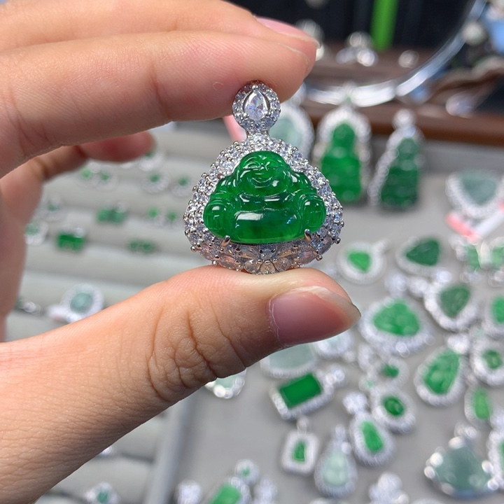 翡翠未镶嵌颈饰吊坠