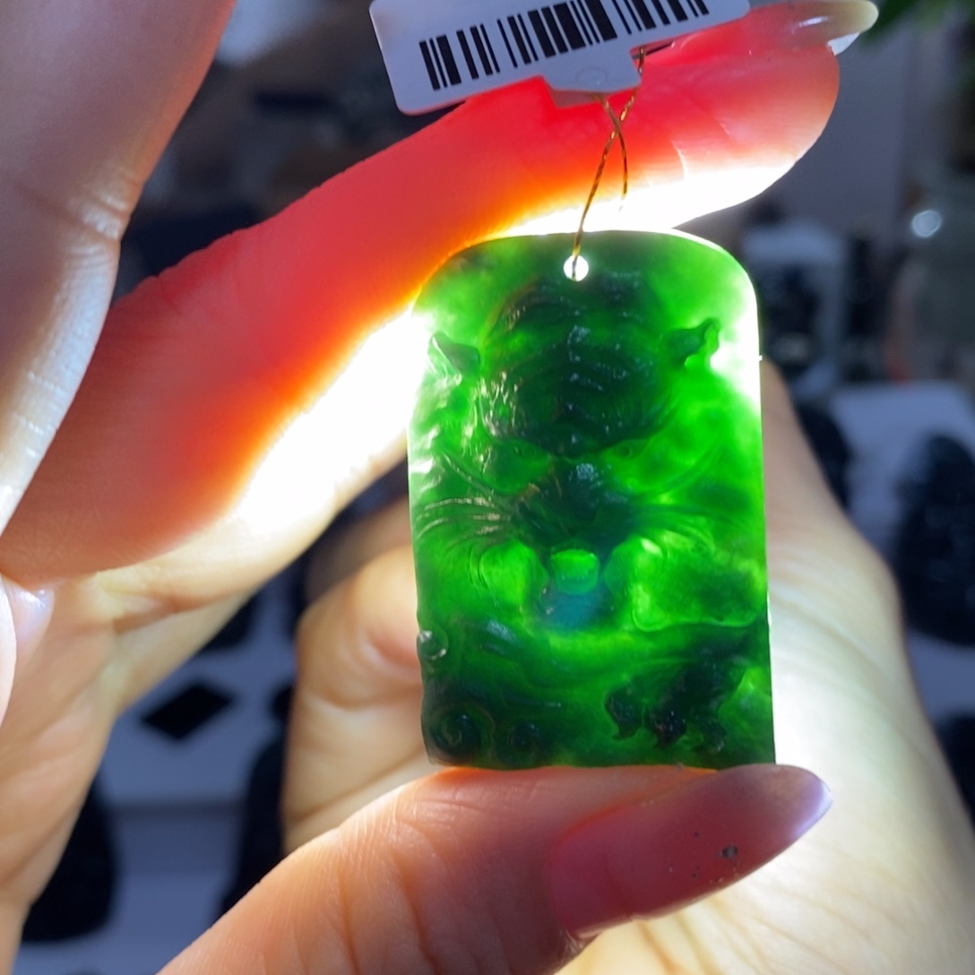 未镶嵌定制翡翠天然缅料A货墨翠虎牌