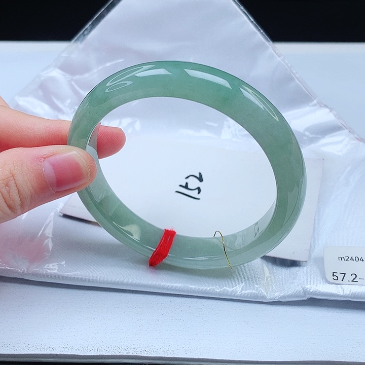 翡翠手镯未镶嵌缅甸天然a货手镯57+