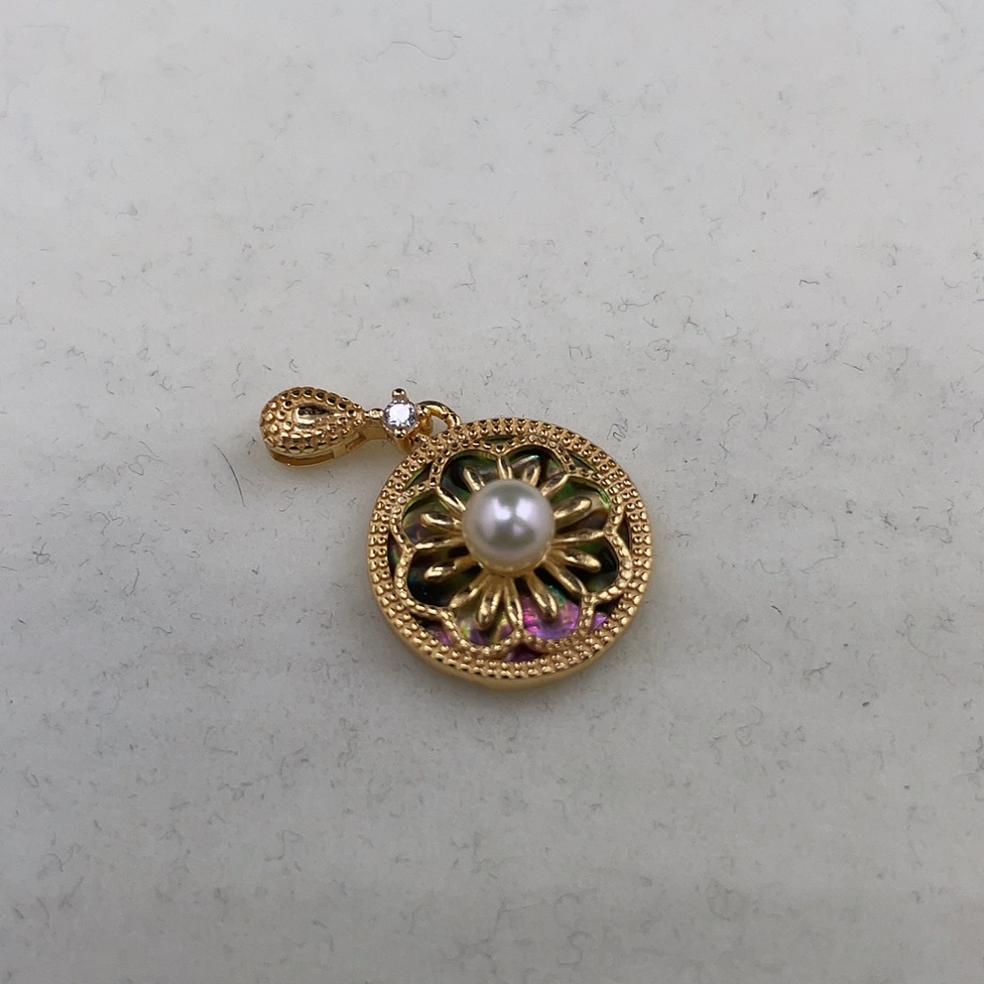 18K金镶嵌海水珍珠手绳