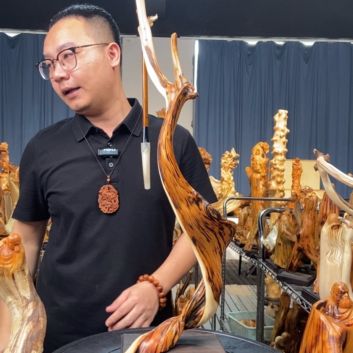 柏木（崖柏）随型摆件