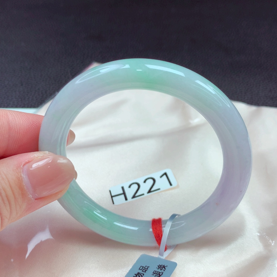 翡翠手镯未镶嵌手镯88