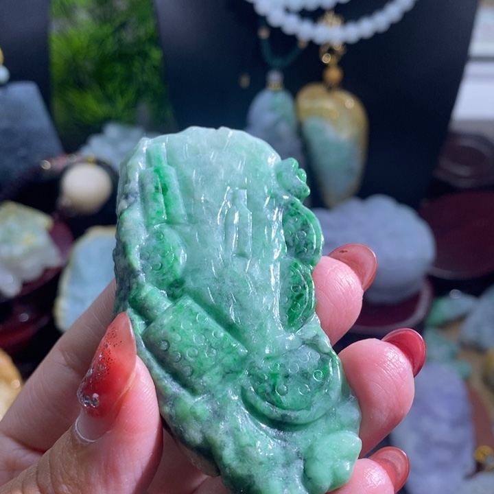 【闪购商品】颈饰未镶嵌翡翠八破