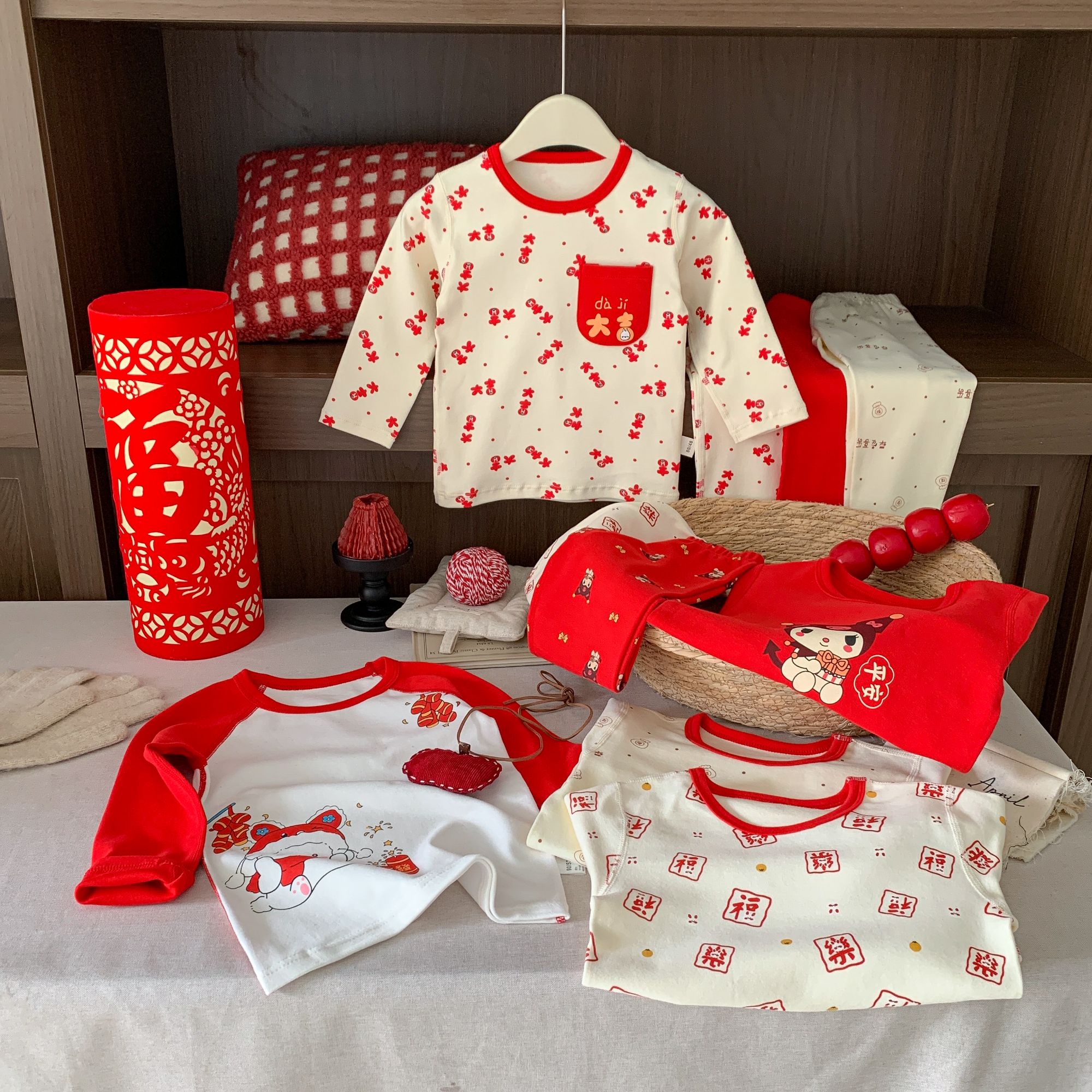 【主播推荐】【顾奈】300g新年款秋衣秋裤舒绒拉架无骨纯棉A类