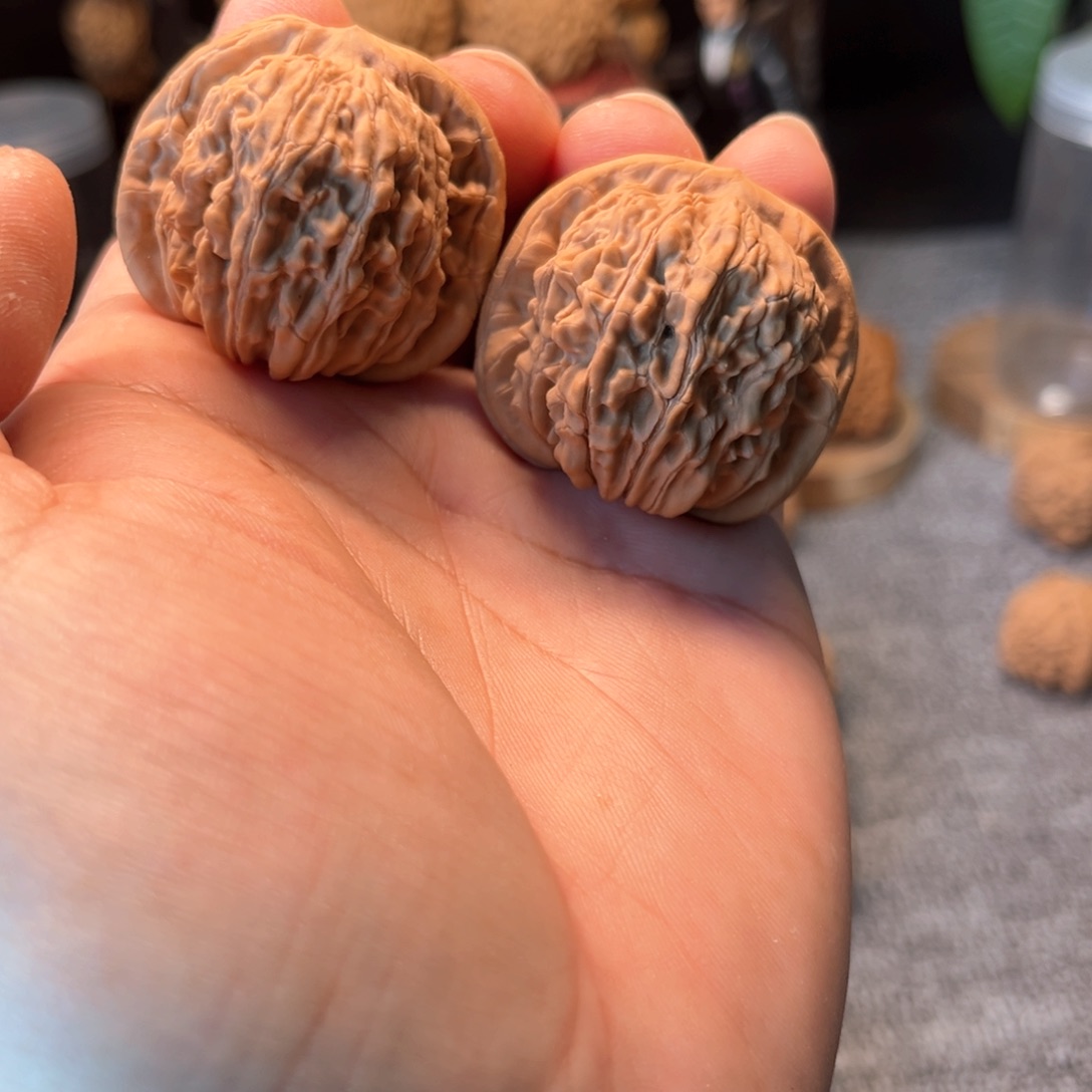 文玩核桃把件四座楼有修