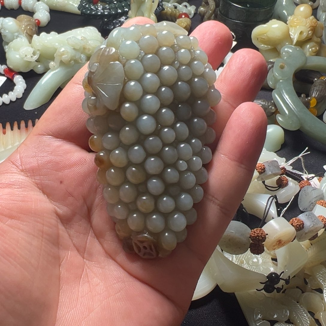 山***遥和田玉（糖玉）未镶嵌颈饰