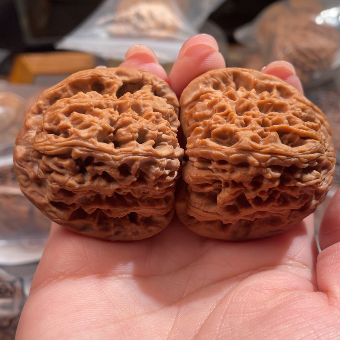 文玩核桃吊坠绝**将44.5南将石