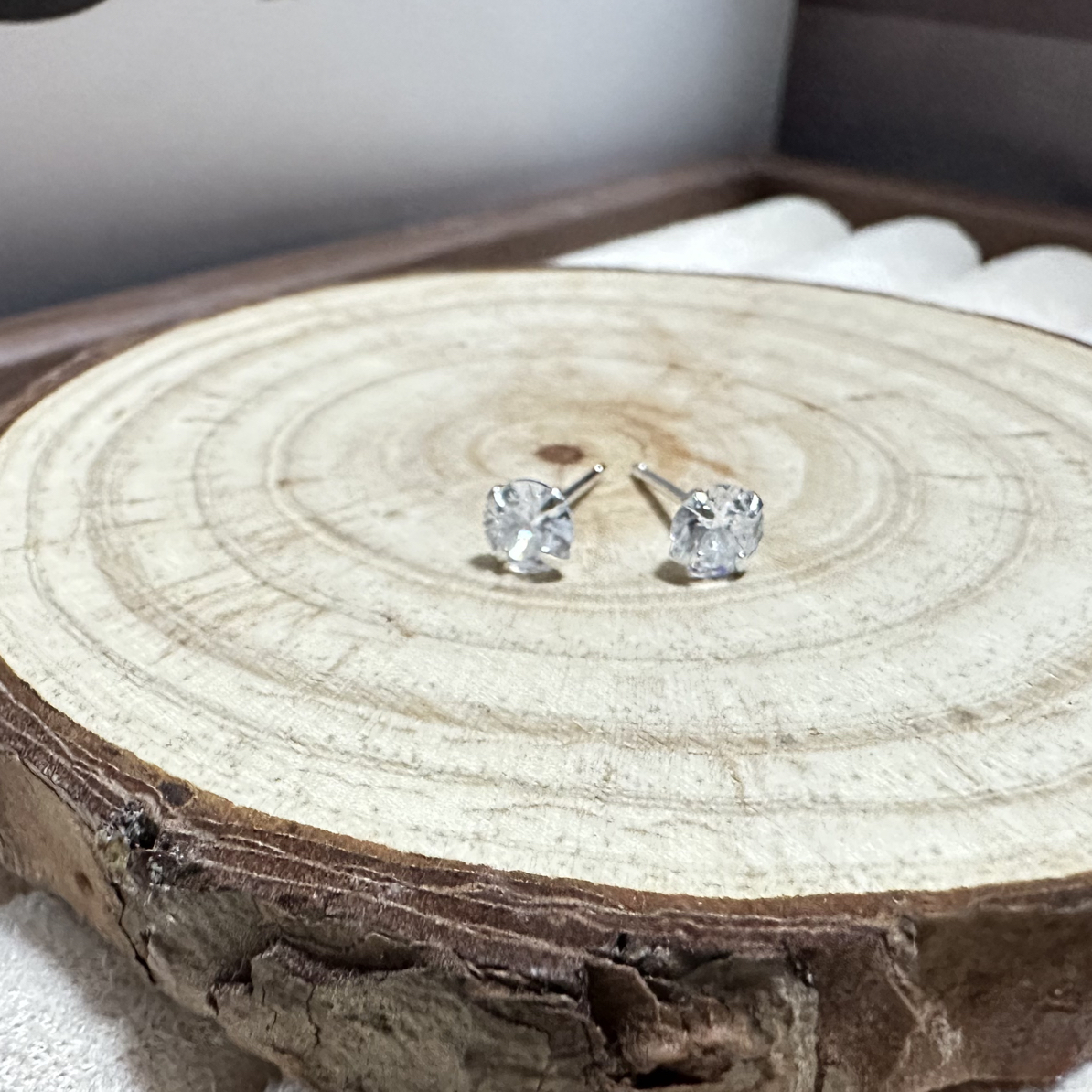 925银合成锆石耳饰 S925银「养耳洞」5mm锆石小耳钉睡觉免摘耳饰