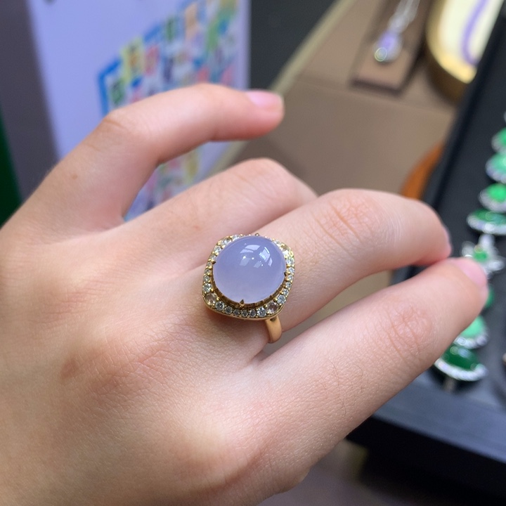 翡翠18K金镶嵌颈饰翡翠