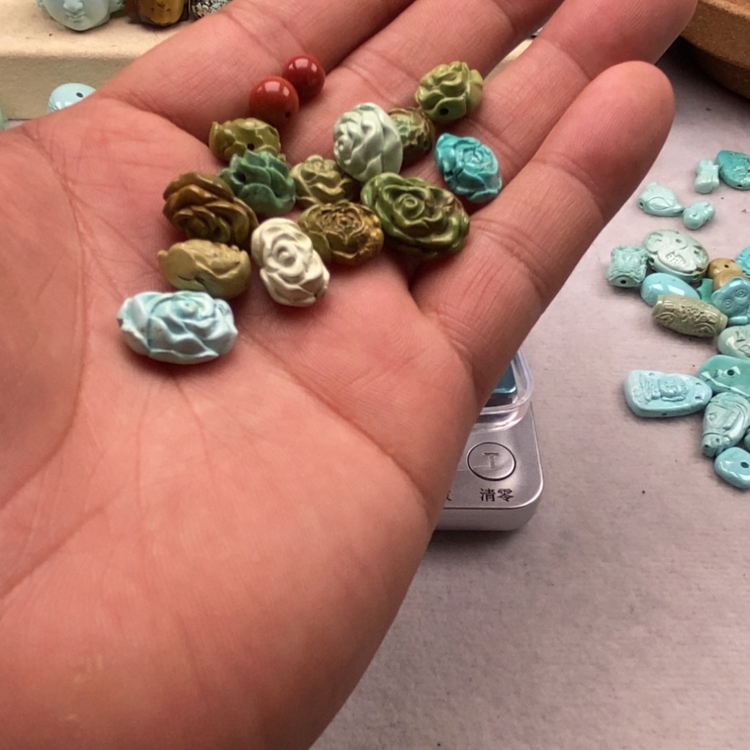 璨***璨南红玛瑙未镶嵌珠宝半成品