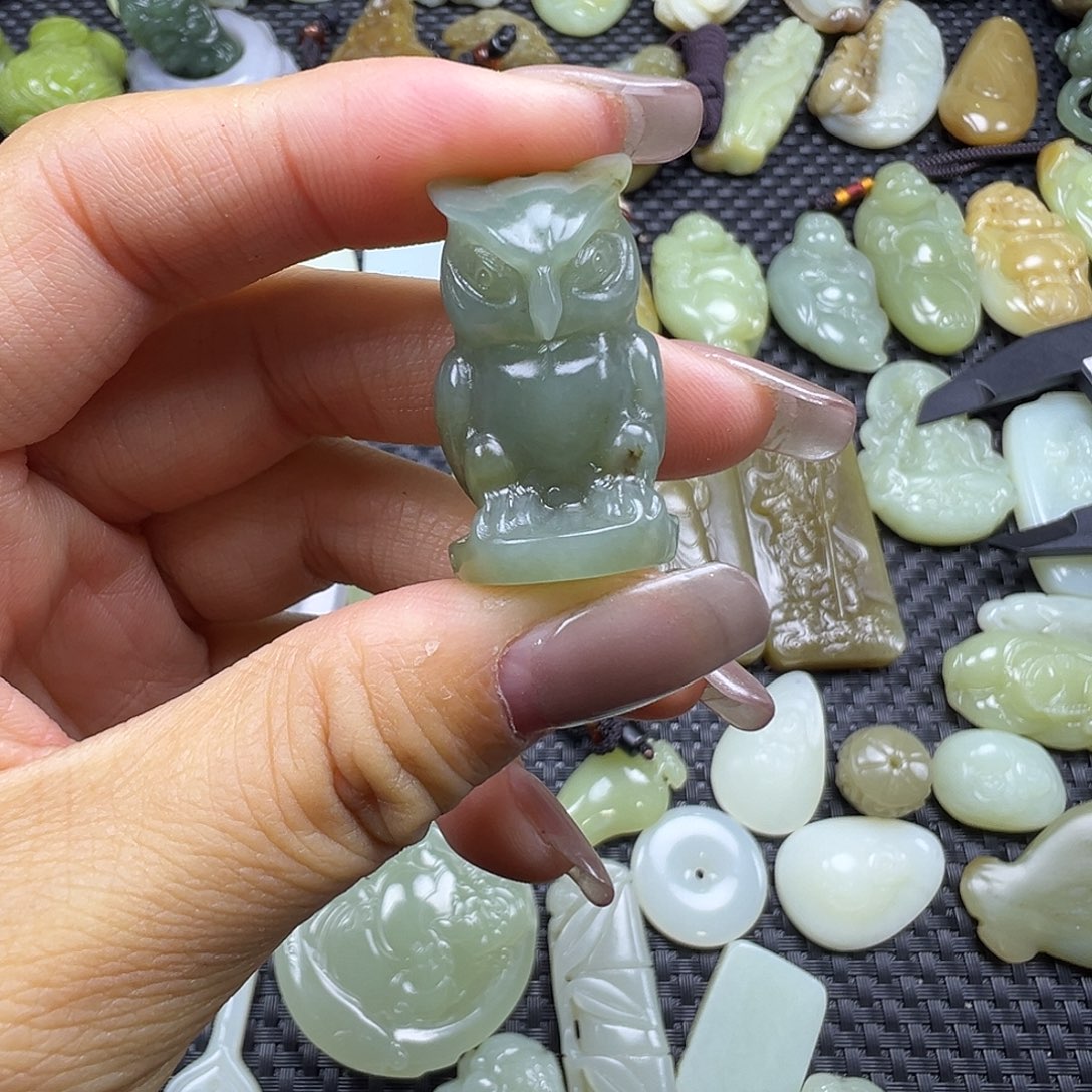 和田玉未镶嵌吊坠(不含链)福利漏，不退不换