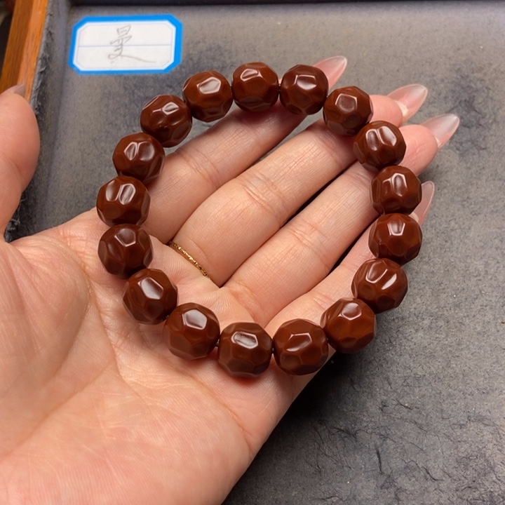 猴头核桃吊坠菩提