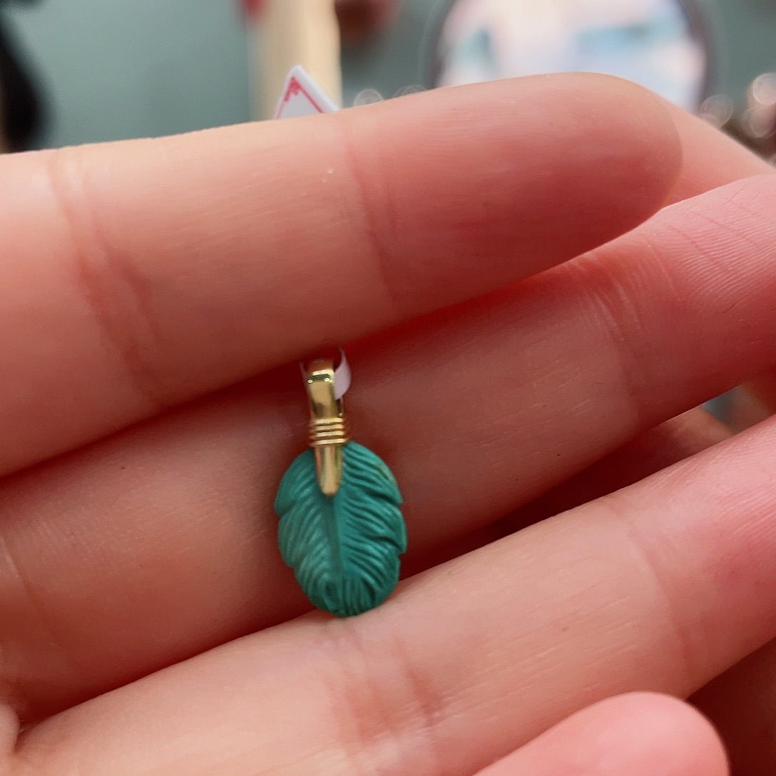 绿松石颈饰未镶嵌