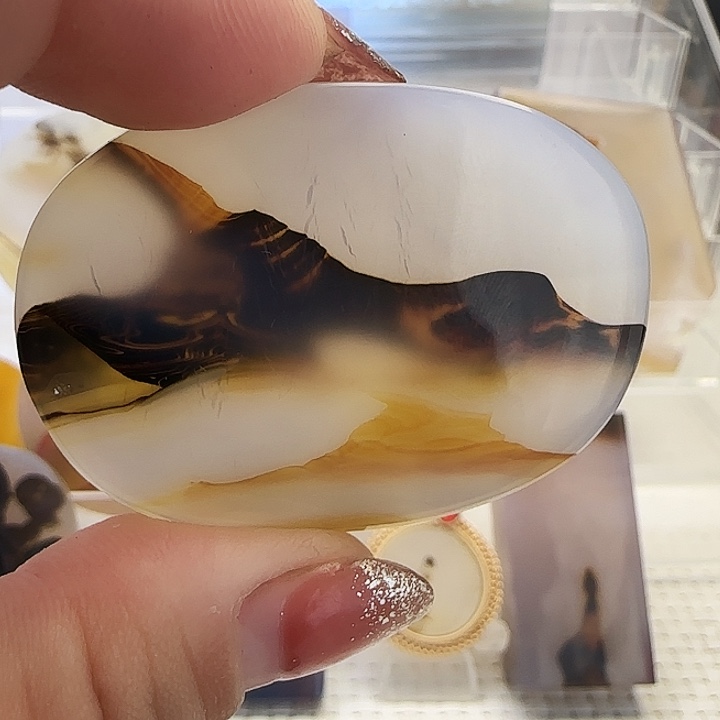 玛瑙/玉髓未镶嵌珠宝奇石