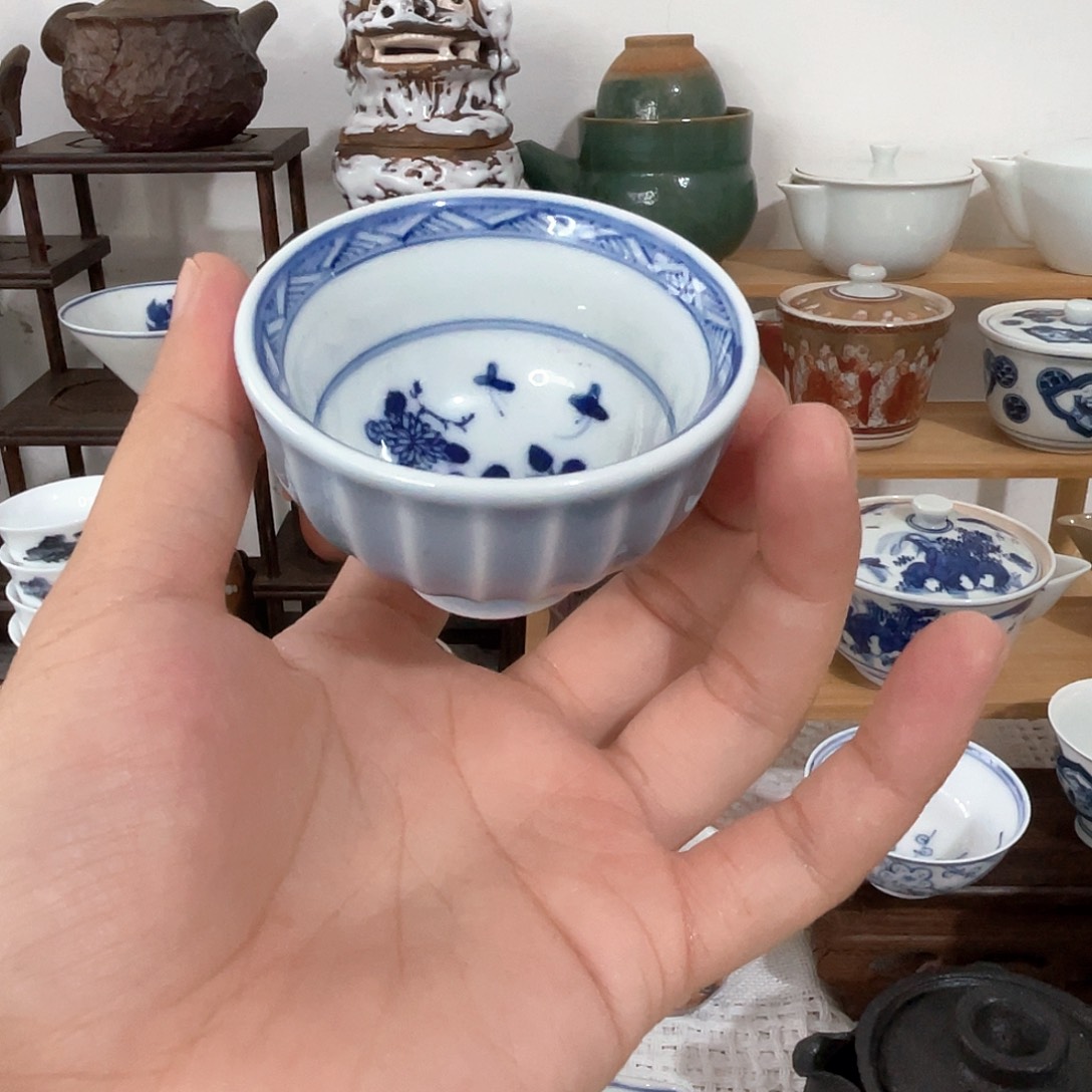 瓷片若深杯子好看的哦