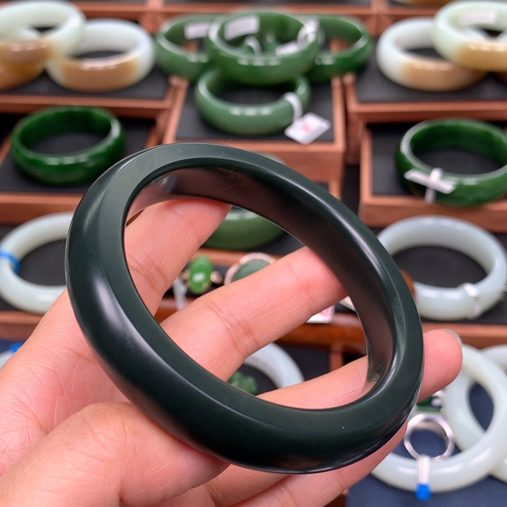 和田玉手镯未镶嵌61