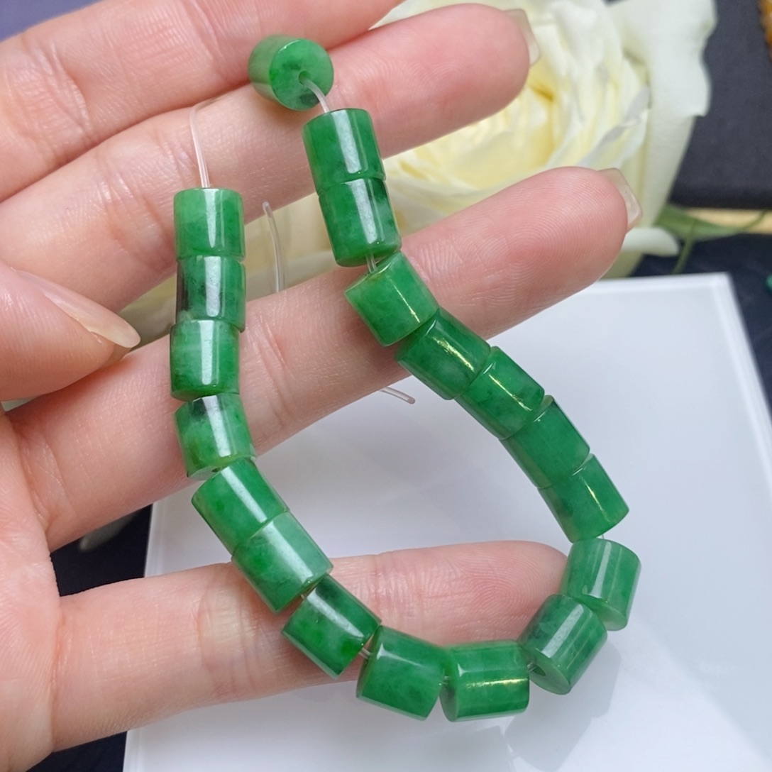 翡翠散珠桶珠一首（可搭沉香编绳、做耳饰）