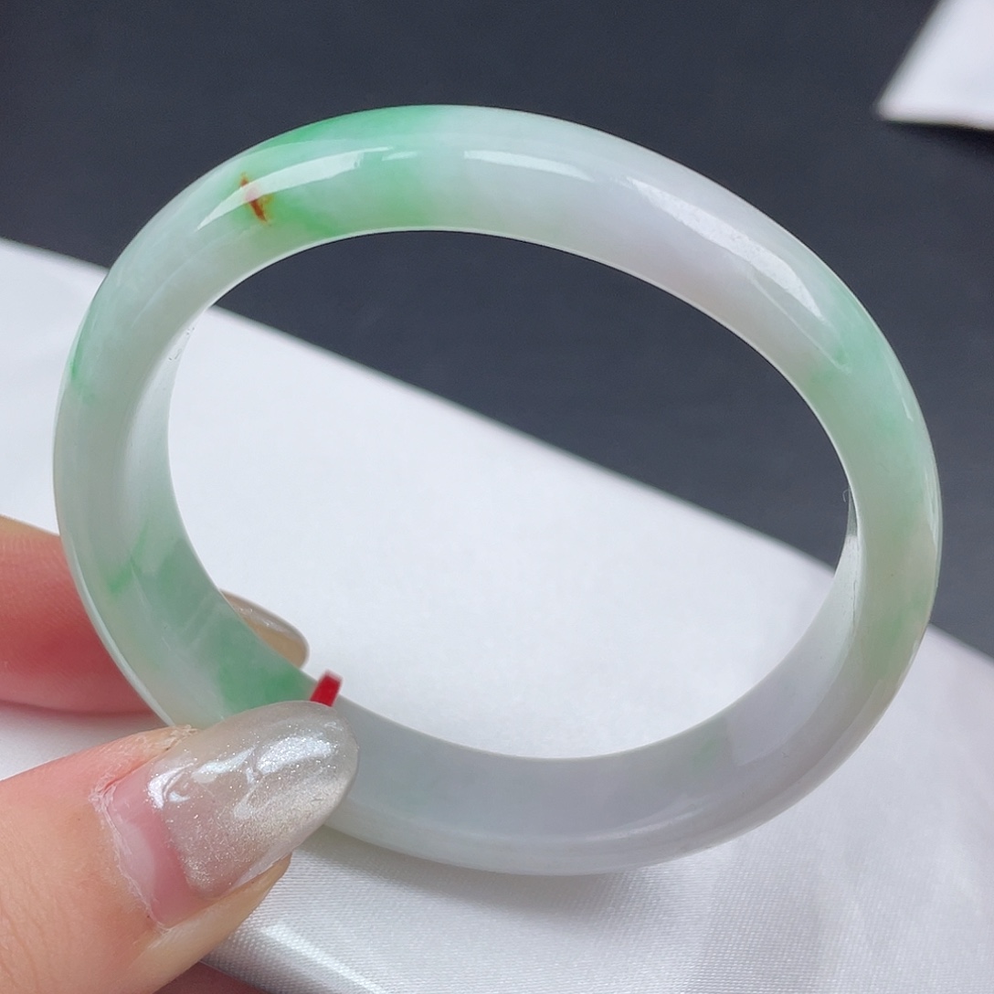 翡翠未镶嵌手镯53贵妃