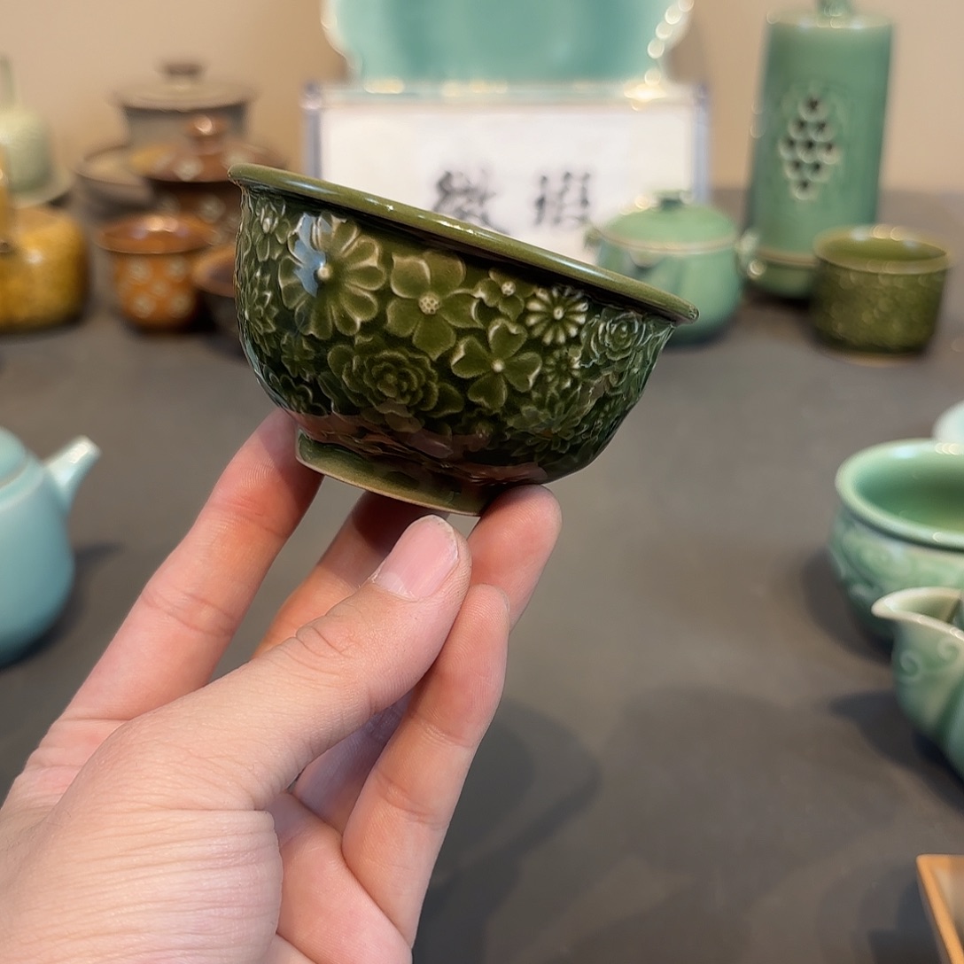 瓷片青瓷青瓷青春青春