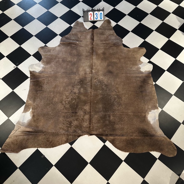 【本尼家】K230 250*215专拍牛皮地毯家用轻奢