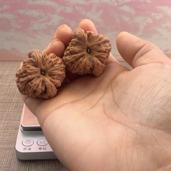 桃核吊坠米**娜核桃核桃